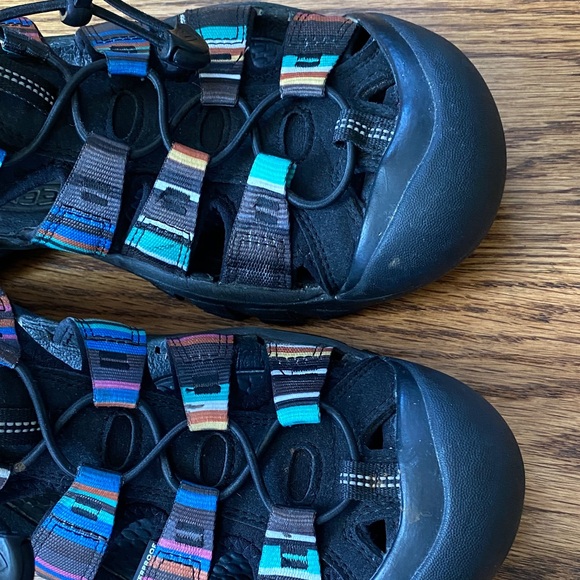 KEEN striped sandals - Picture 3 of 3